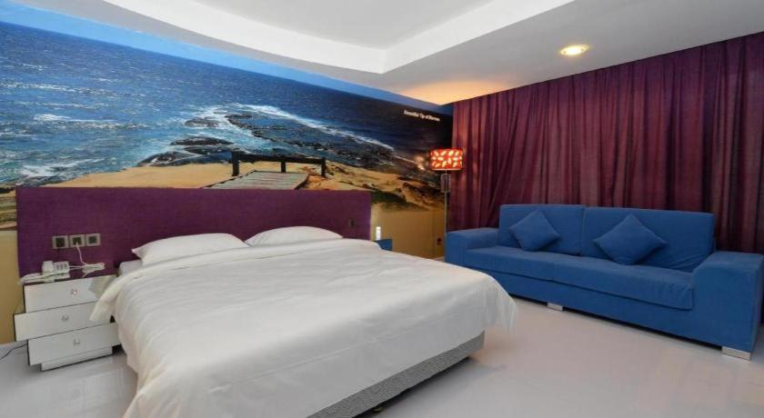 Unic Hotel 2*